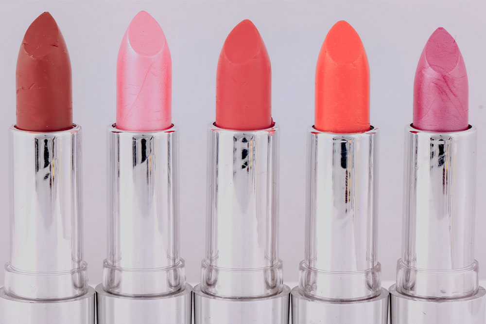 4 Types of Lipsticks Every Woman Must Have