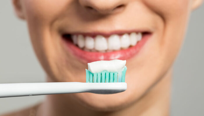 Teeth Whitening Tips to Try at Home